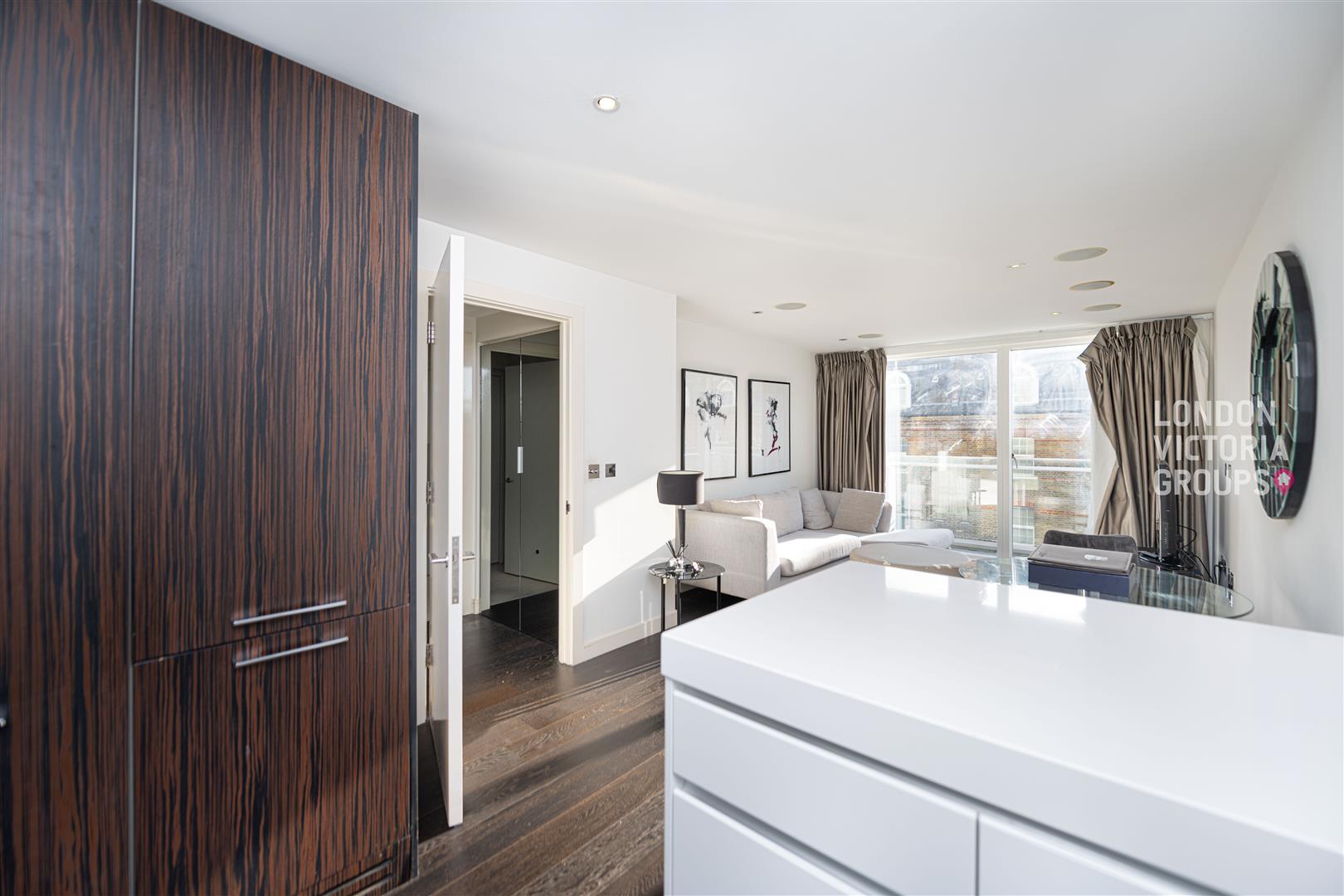 1 bed property in Moore House, 2 Gatliff Road, London